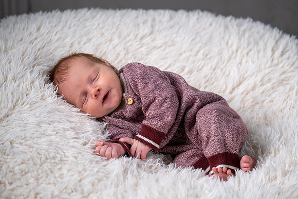 Alex Rajewski newborn-005